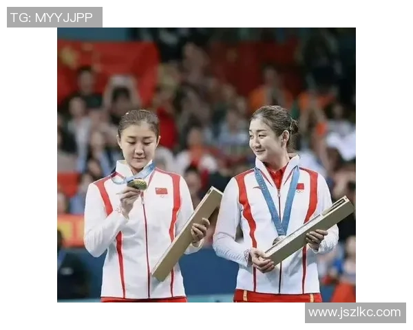 中国女星与足球明星的浪漫故事揭示了娱乐圈与体育界的跨界魅力与情感交融