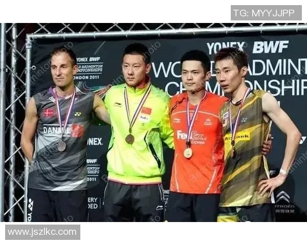 南京羽毛球队与成都羽毛球队赛后复盘分析比赛节奏与战术对决 南京羽毛球队与成都羽毛球队赛后复盘分析比赛节奏与战术对决