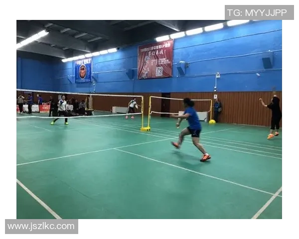 西安羽毛球队战术解析：盯防策略与比赛表现的深度剖析