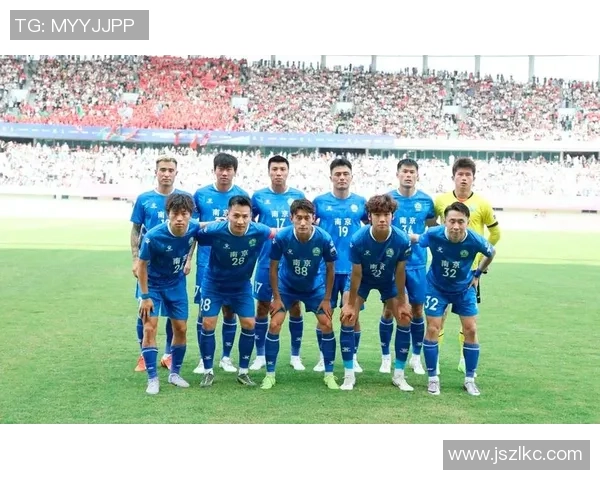 南京足球队在全国耐力排行榜中荣获第五名展现出强大实力与潜力